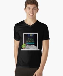 Camiseta de cuello en v | Vida, Propiedad, Libertad
