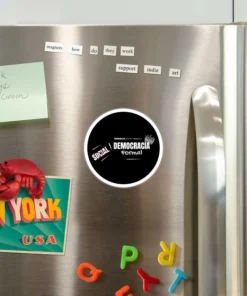 Imán | Democracia formal (letras blancas)