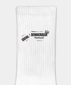 Alternative view of Calcetines | Democracia formal (letras negras)